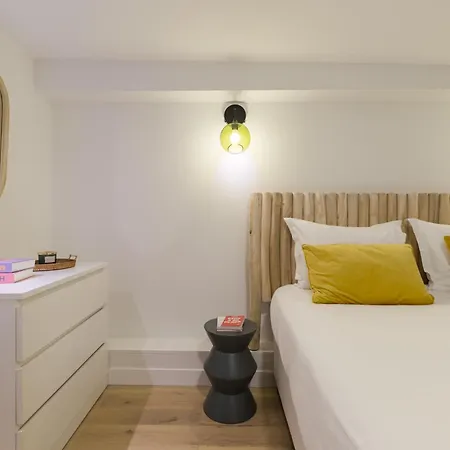 Sereners - Opera Apartment